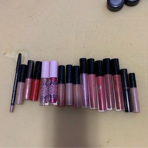 Mac discontinued lipglass lot